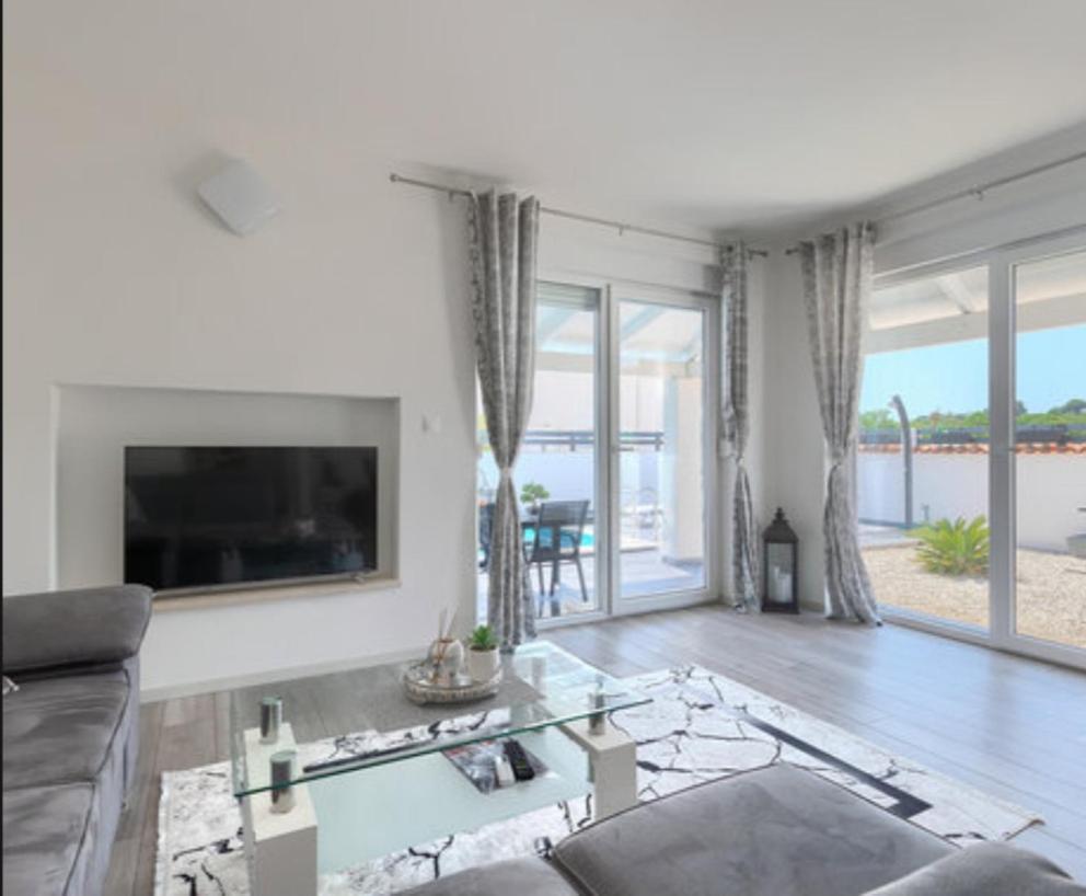 Villa Sarah Medulin Exteriör bild